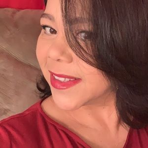 Meet your Posher, Pam